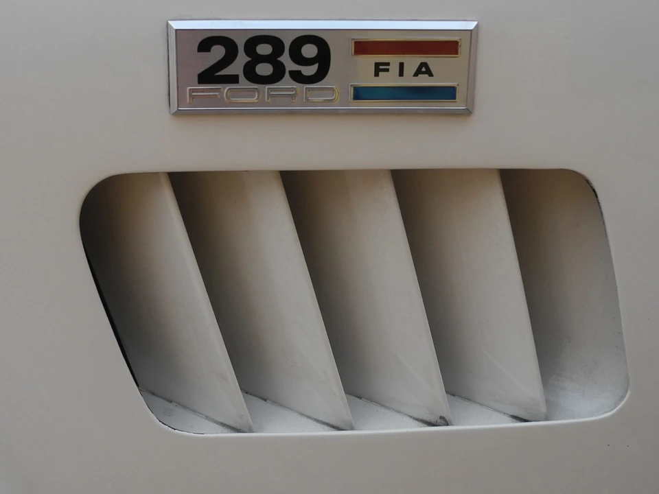 Shelby Cobra Replica - Image 23 of 31