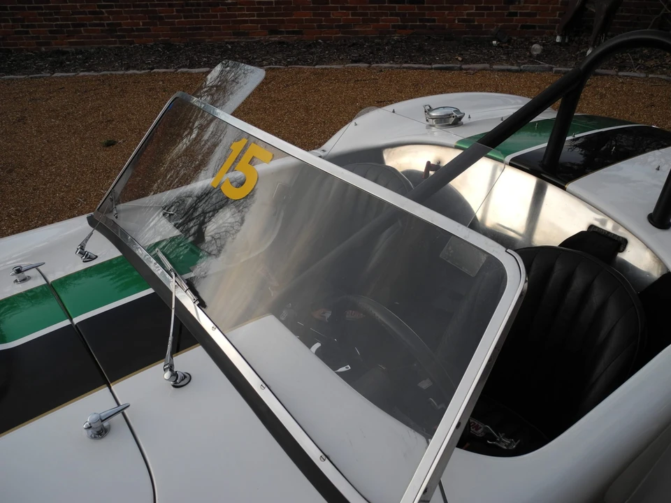 Shelby Cobra Replica - Image 21 of 31
