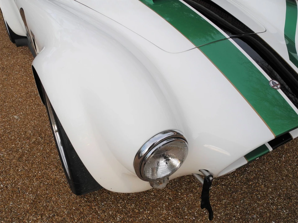 Shelby Cobra Replica - Image 15 of 31
