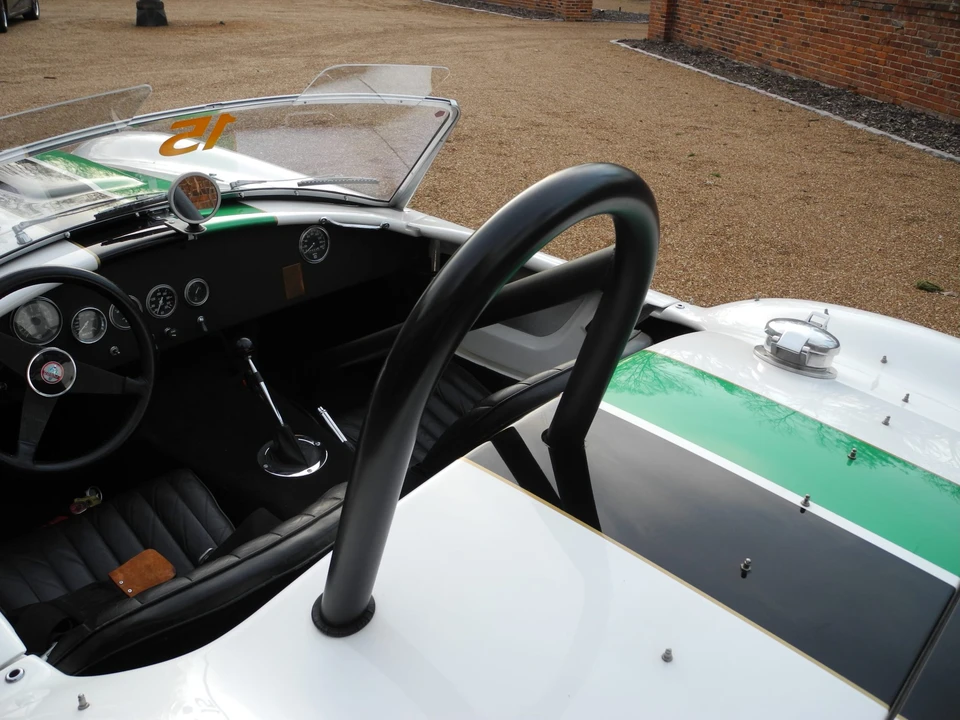 Shelby Cobra Replica - Image 26 of 31