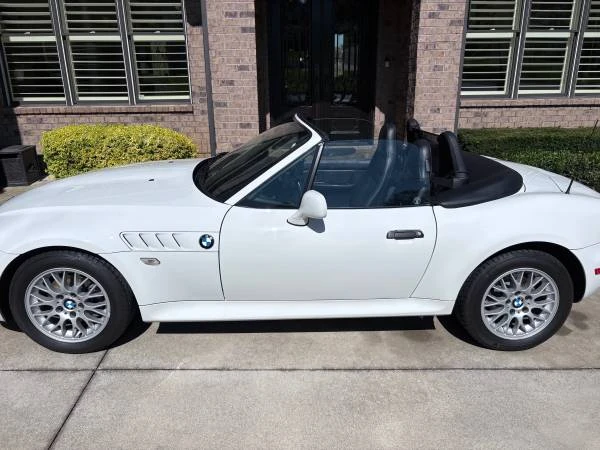 2000 BMW Z3 Roadster - Image 2 of 11
