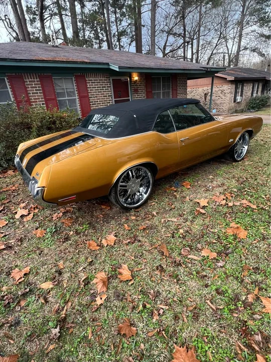 1970 Oldsmobile Cutlass Supreme - Image 2 of 11