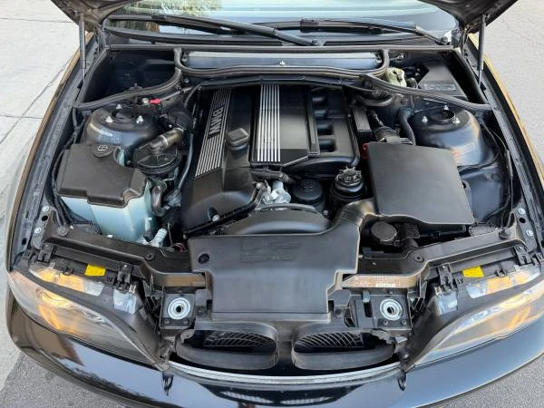 2006 BMW E46 330i & 330Ci - Image 8 of 10