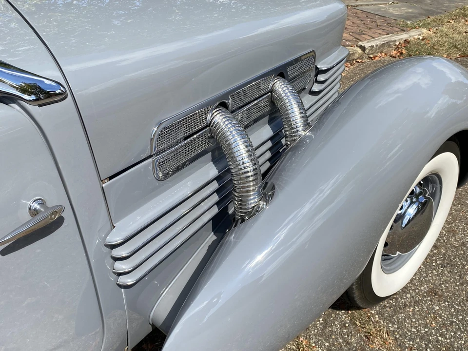 Cord 810 & 812 - Image 28 of 31
