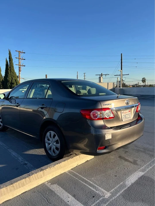 2013 Toyota Corolla 11th Gen - Image 3 of 10
