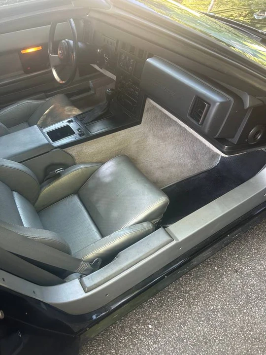 1985 Chevrolet Corvette C4 - Image 17 of 24