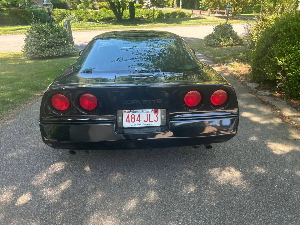 1985 Chevrolet Corvette C4 - Image 3 of 24