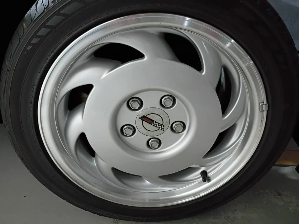 1991 Chevrolet Corvette C4 - Image 23 of 24