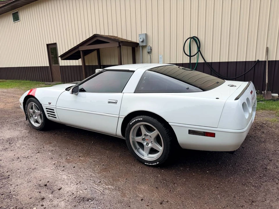 1994 Chevrolet Corvette C4 - Image 8 of 9