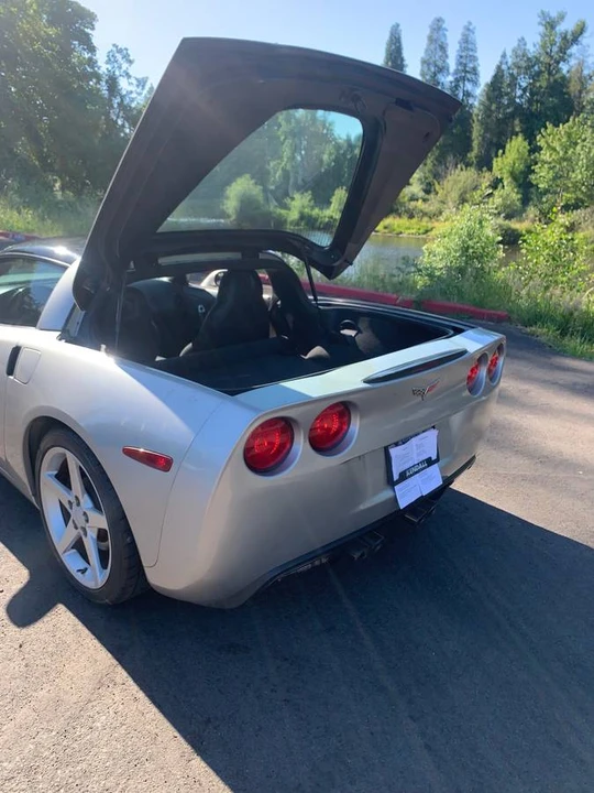 2005 Chevrolet Corvette C6 - Image 6 of 7