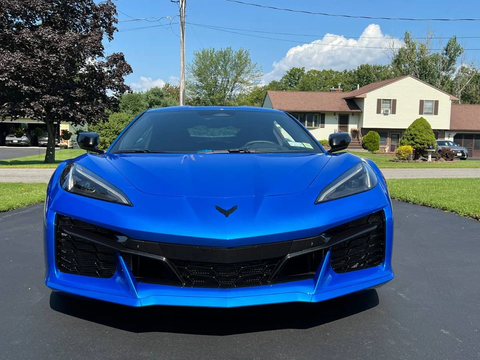 2025 Chevrolet Corvette C8 E-Ray - Image 5 of 14