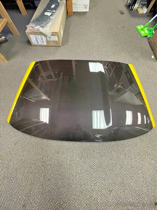 2014 Parts & Memorabilia Bodywork - Image 1 of 4
