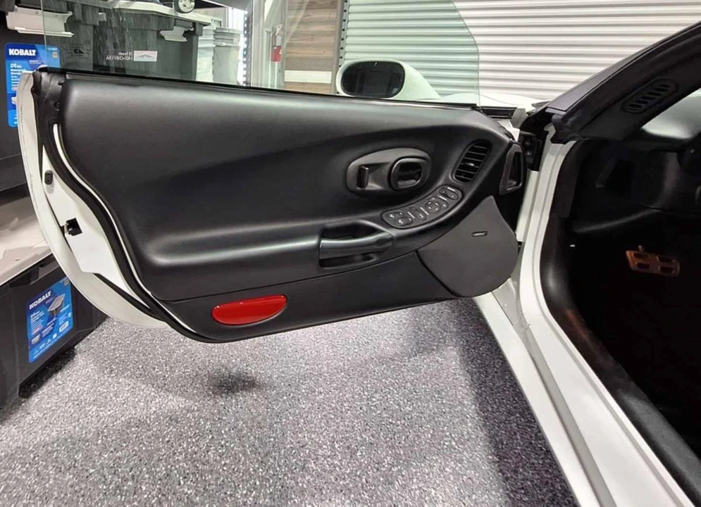 1997 Chevrolet Corvette C5 - Image 3 of 10