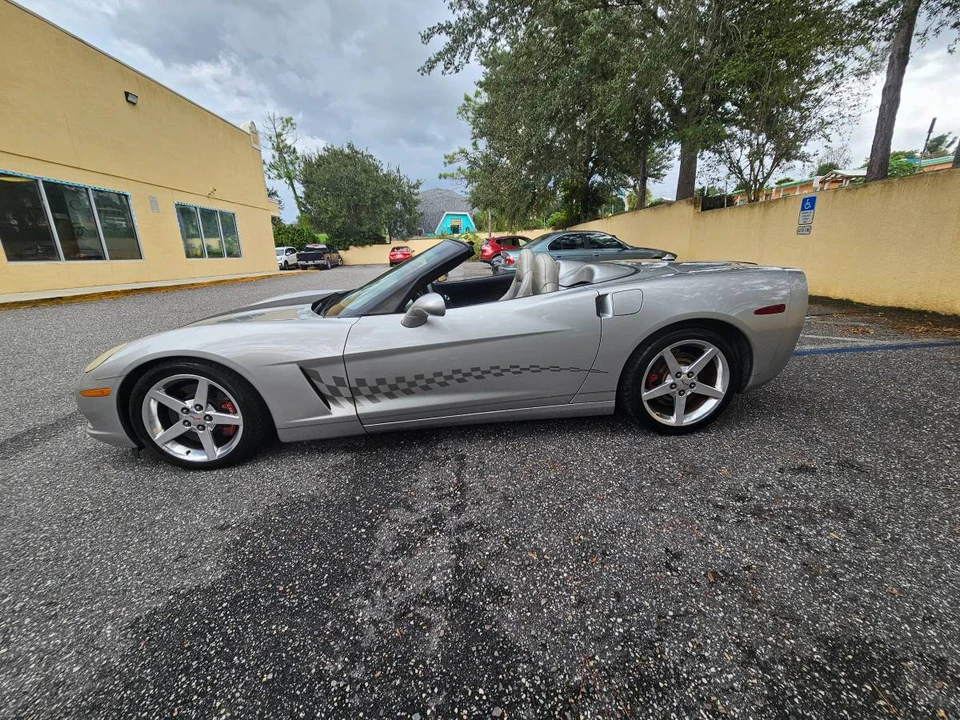 2005 Chevrolet Corvette C6 - Image 10 of 24