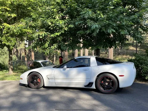 2004 Chevrolet Corvette Coupe