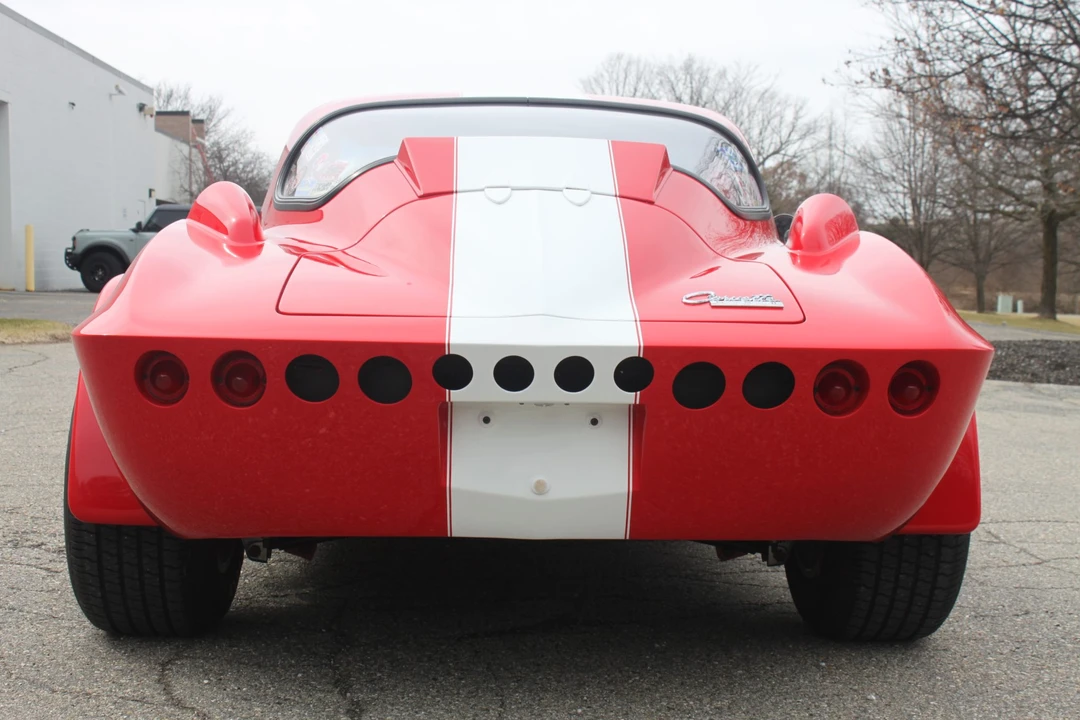 Chevrolet Corvette C2 - Image 13 of 31