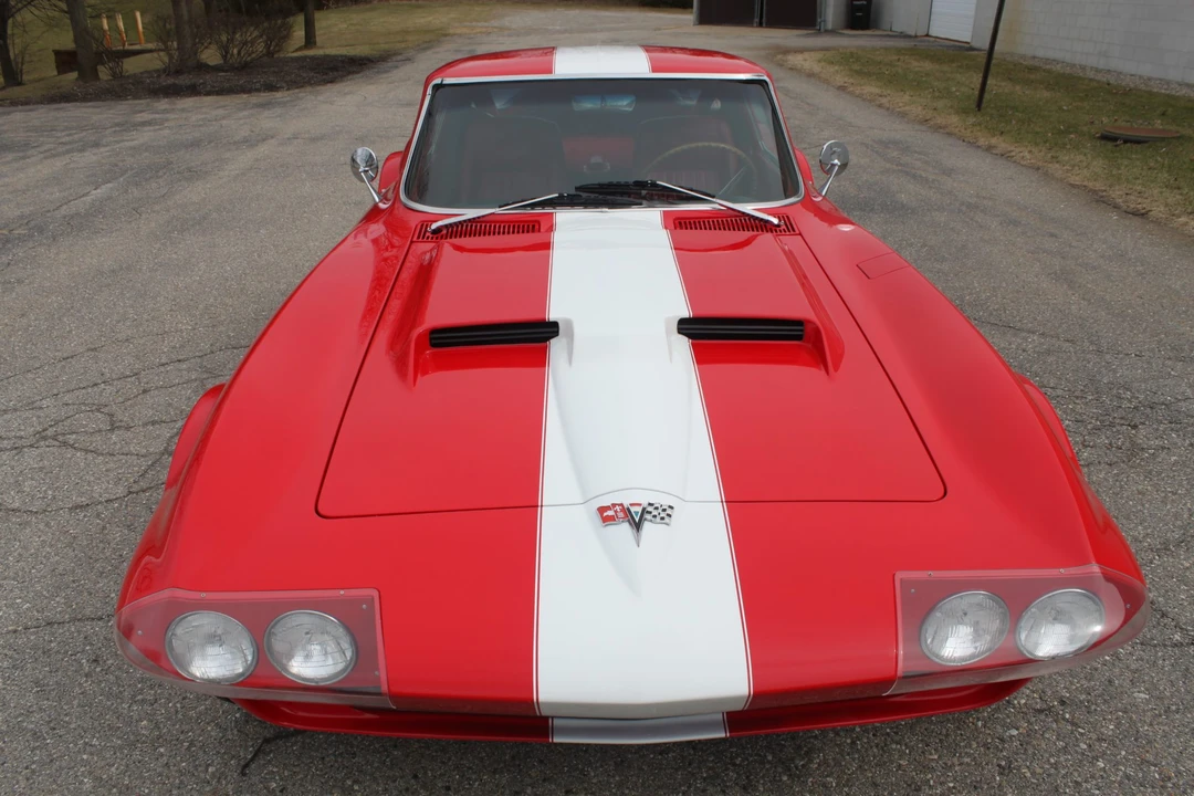 Chevrolet Corvette C2 - Image 3 of 31