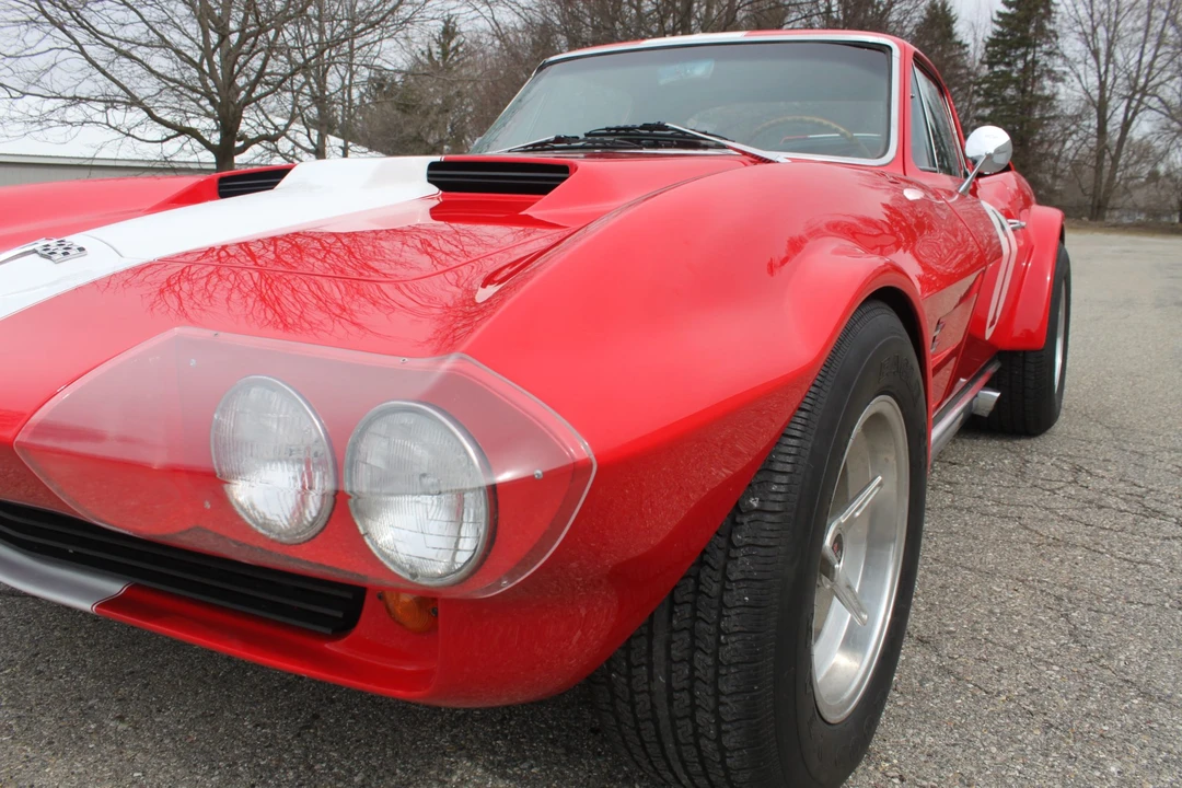 Chevrolet Corvette C2 - Image 23 of 31