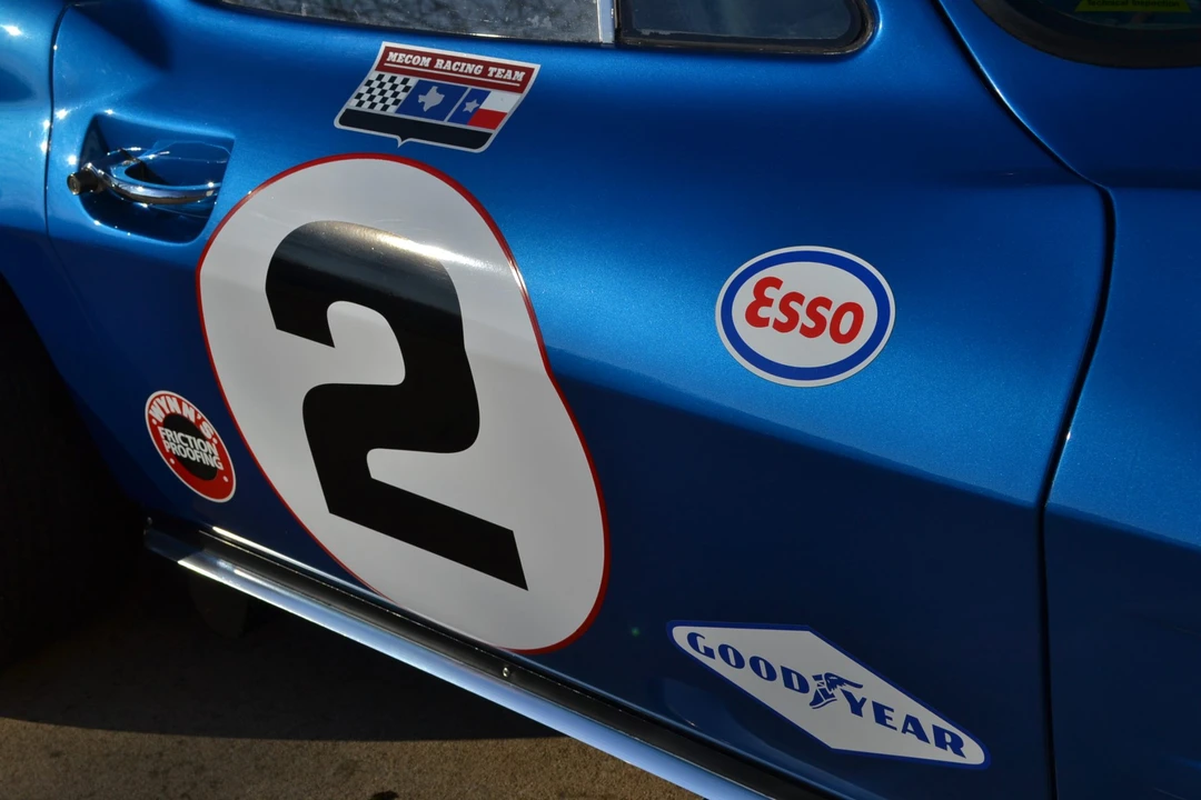 Chevrolet Corvette C2 - Image 21 of 31