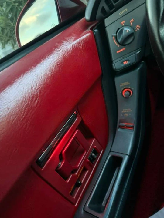1991 Chevrolet Corvette C4 - Image 16 of 20