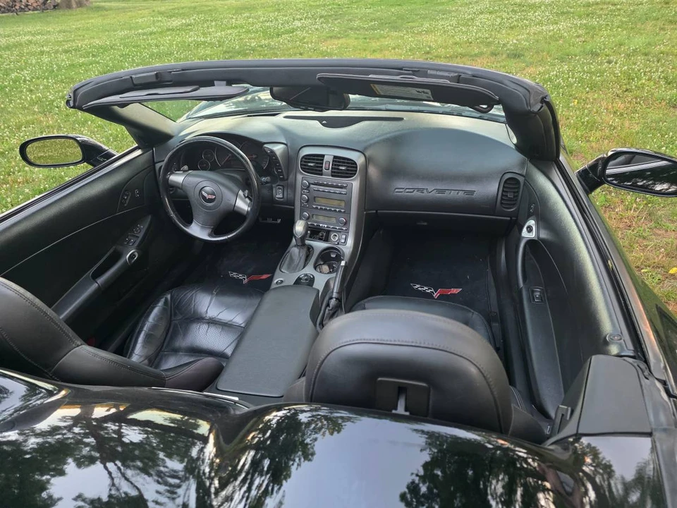 2006 Chevrolet Corvette C6 - Image 2 of 10