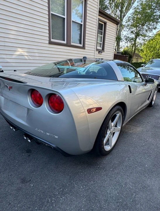 2005 Chevrolet Corvette C6 - Image 10 of 13