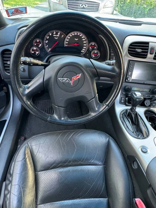2005 Chevrolet Corvette C6 - Image 2 of 13