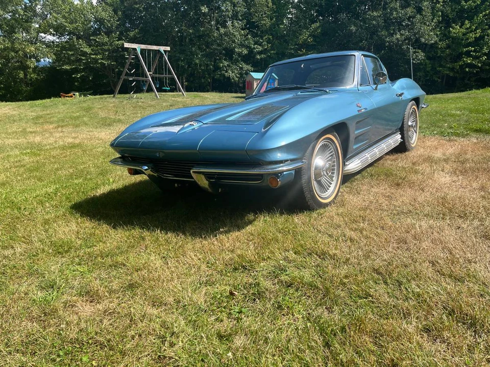 1963 Chevrolet Corvette C2 - Image 3 of 10