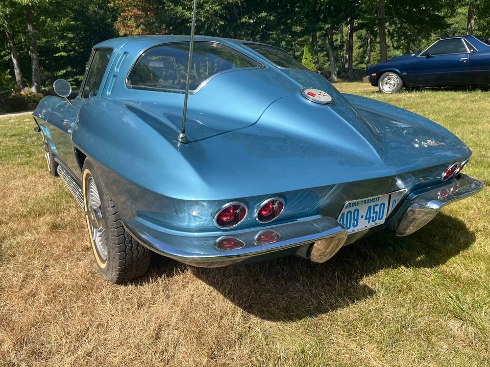 1963 Chevrolet Corvette C2 - Image 9 of 10