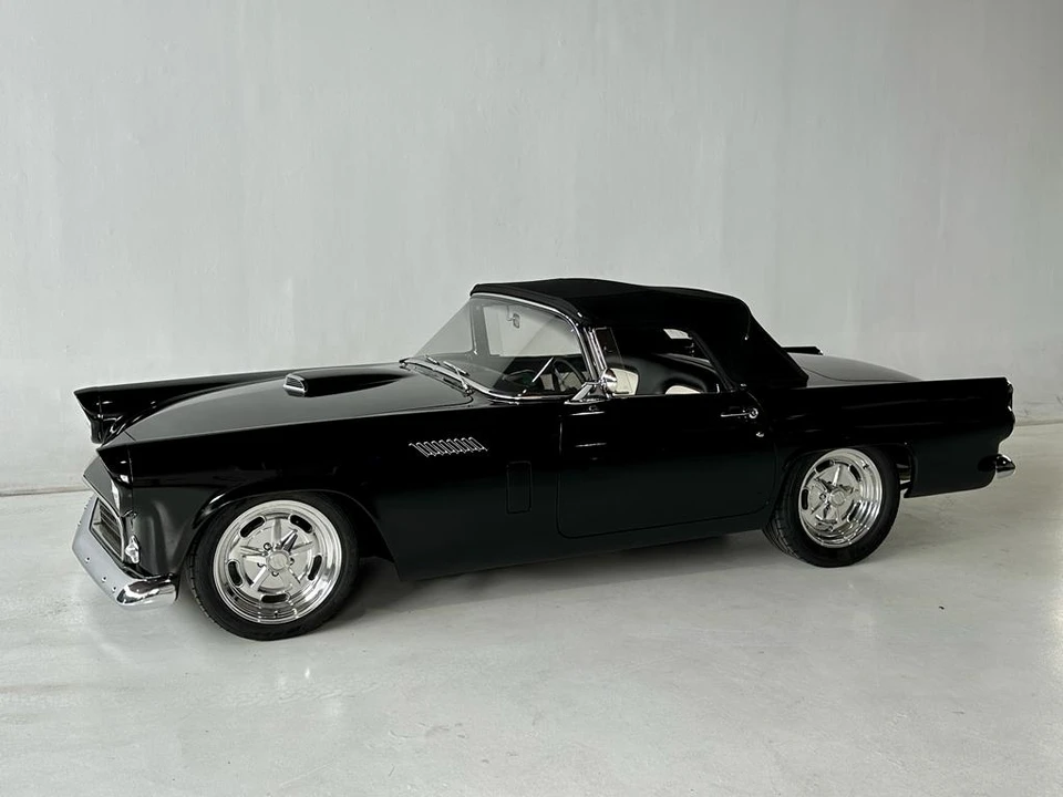 1956 Ford Thunderbird 1st Gen - Image 26 of 31