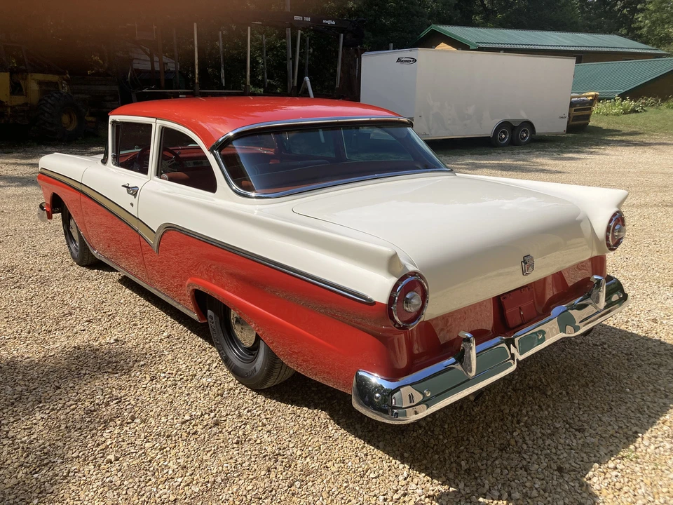 1957 Ford Customline - Image 15 of 31