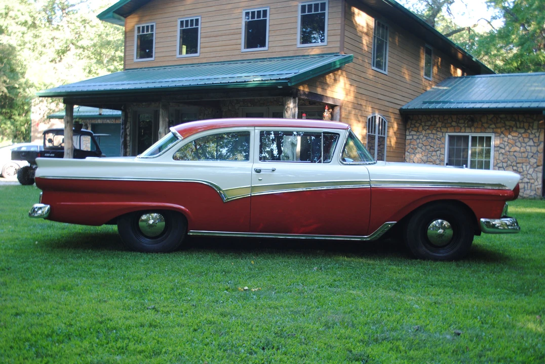 1957 Ford Customline - Image 25 of 31