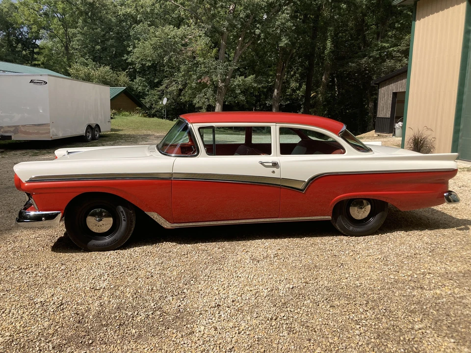 1957 Ford Customline - Image 5 of 31