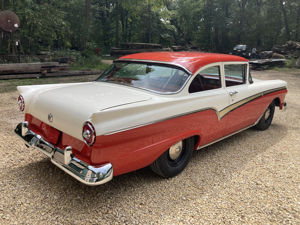 1957 Ford Customline - Image 8 of 31