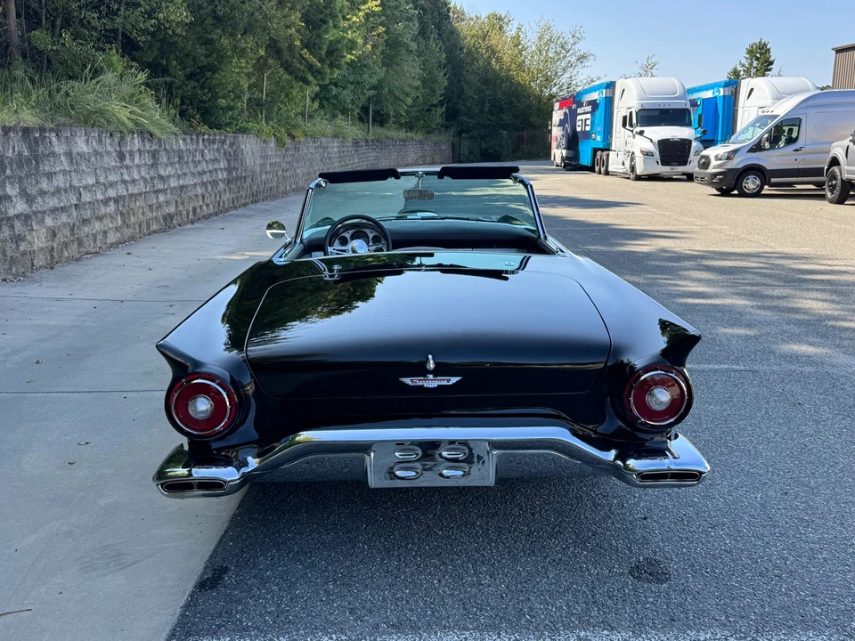 1957 Ford Thunderbird 1st Gen - Image 25 of 31
