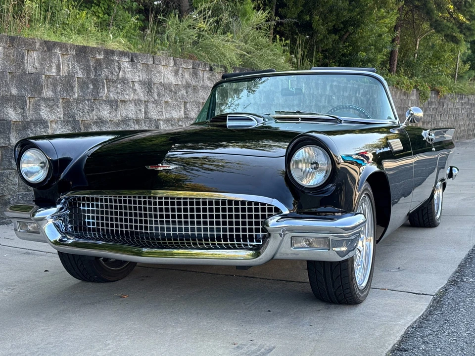 1957 Ford Thunderbird 1st Gen - Image 6 of 31