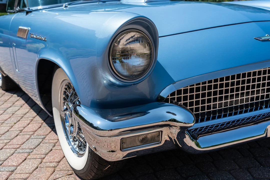 1957 Ford Thunderbird 1st Gen - Image 23 of 31