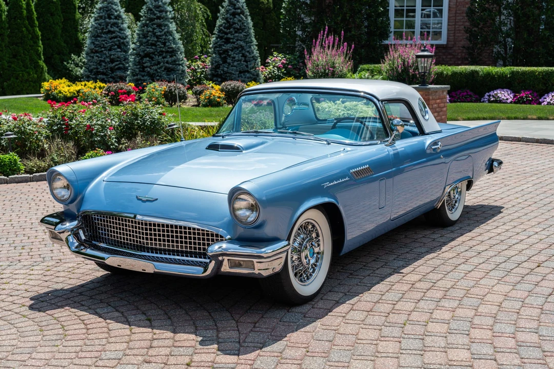 1957 Ford Thunderbird 1st Gen - Image 9 of 31