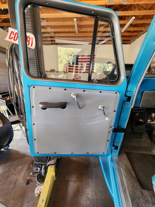 1961 Willys Jeep Wagon - Image 23 of 31