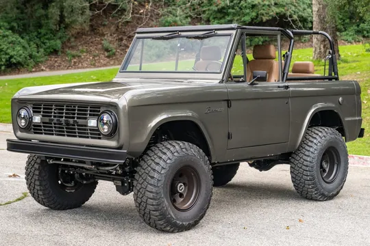 1974 Ford Bronco by Highline Classics