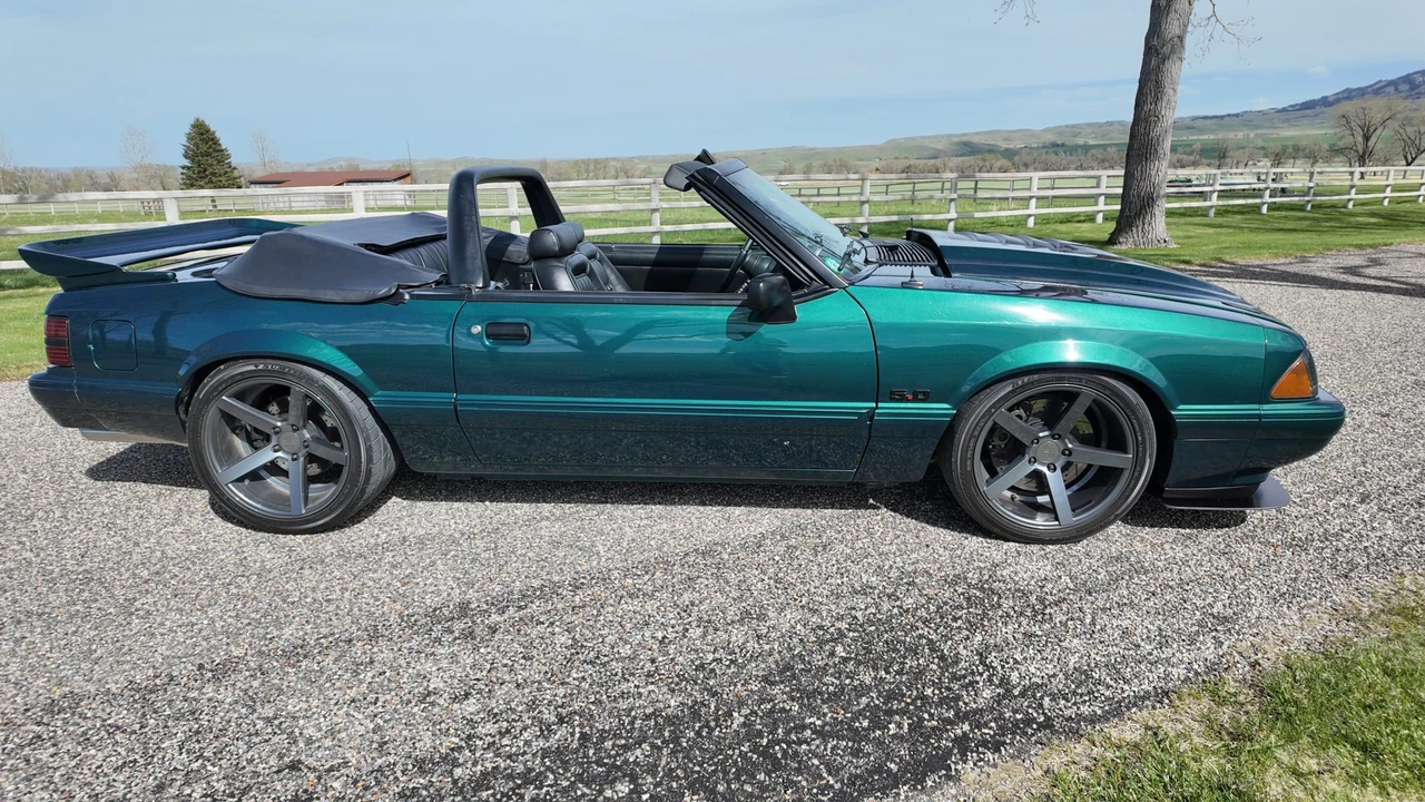 1990 Ford Mustang 3rd Gen - Image 14 of 31
