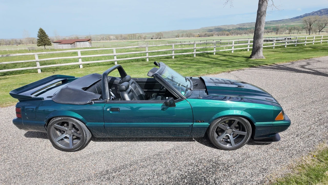 1990 Ford Mustang 3rd Gen - Image 15 of 31