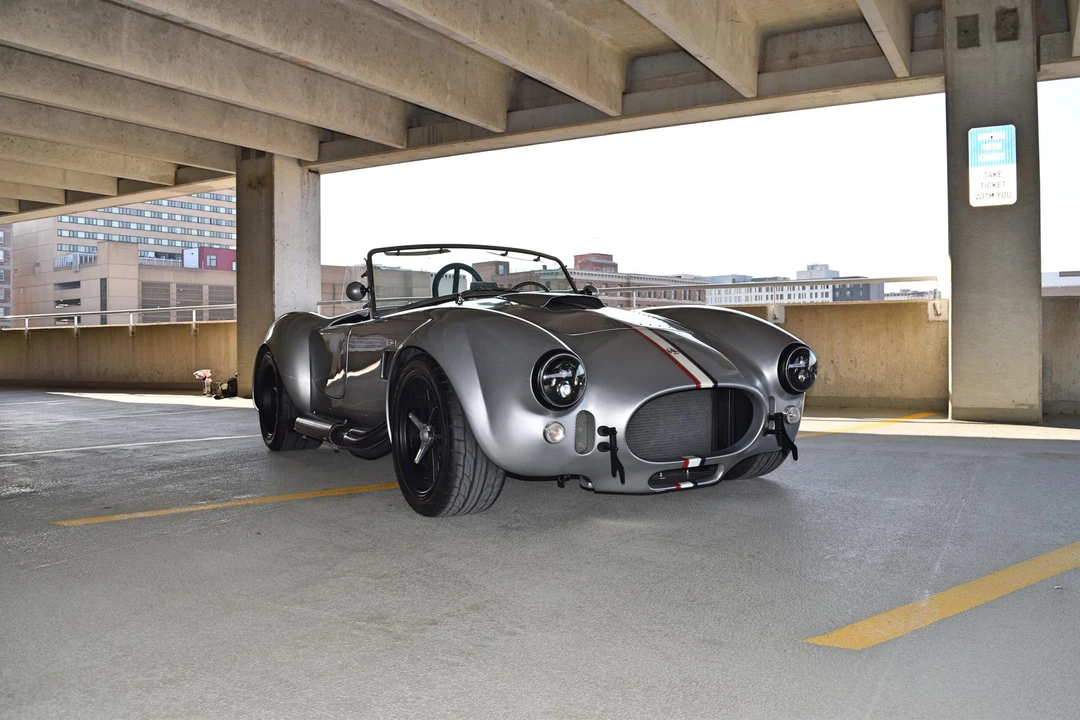 Shelby Cobra Replica - Image 6 of 31
