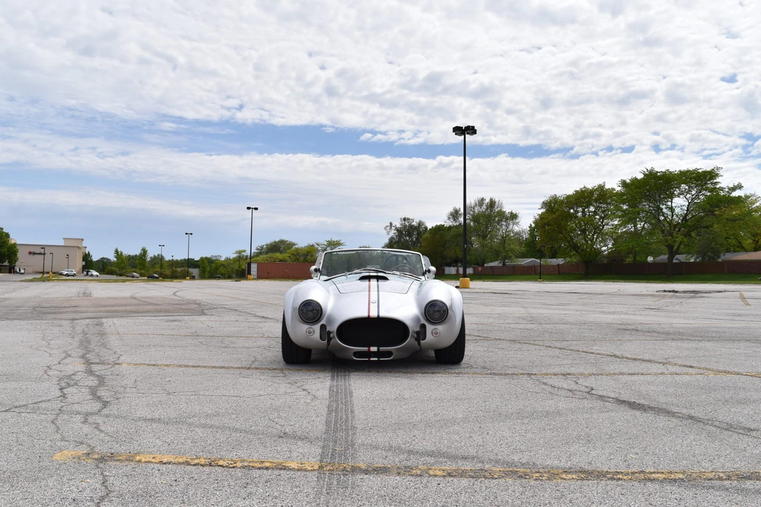 Shelby Cobra Replica - Image 18 of 31