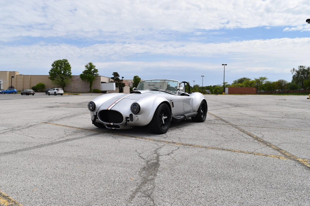 Shelby Cobra Replica - Image 16 of 31