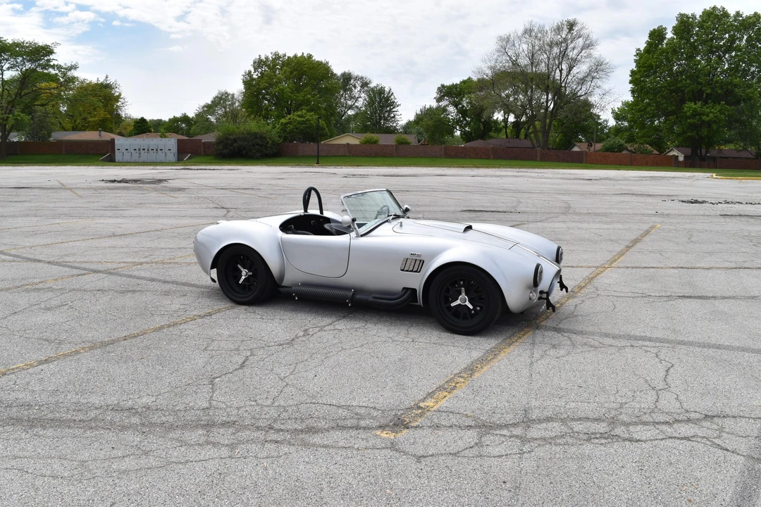 Shelby Cobra Replica - Image 26 of 31