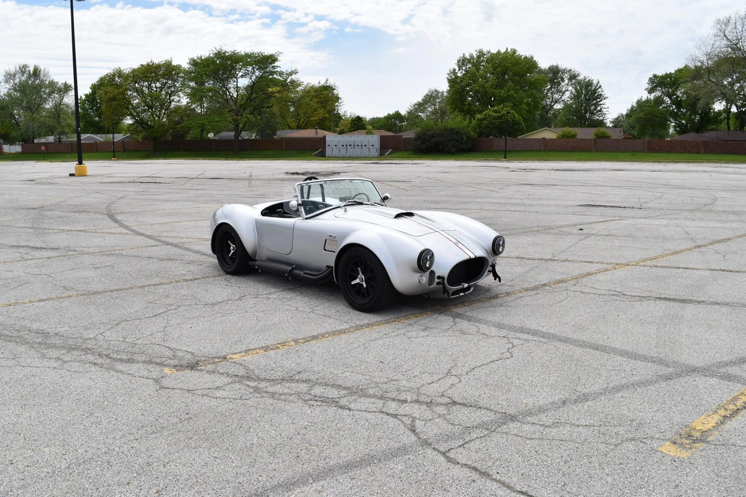 Shelby Cobra Replica - Image 23 of 31