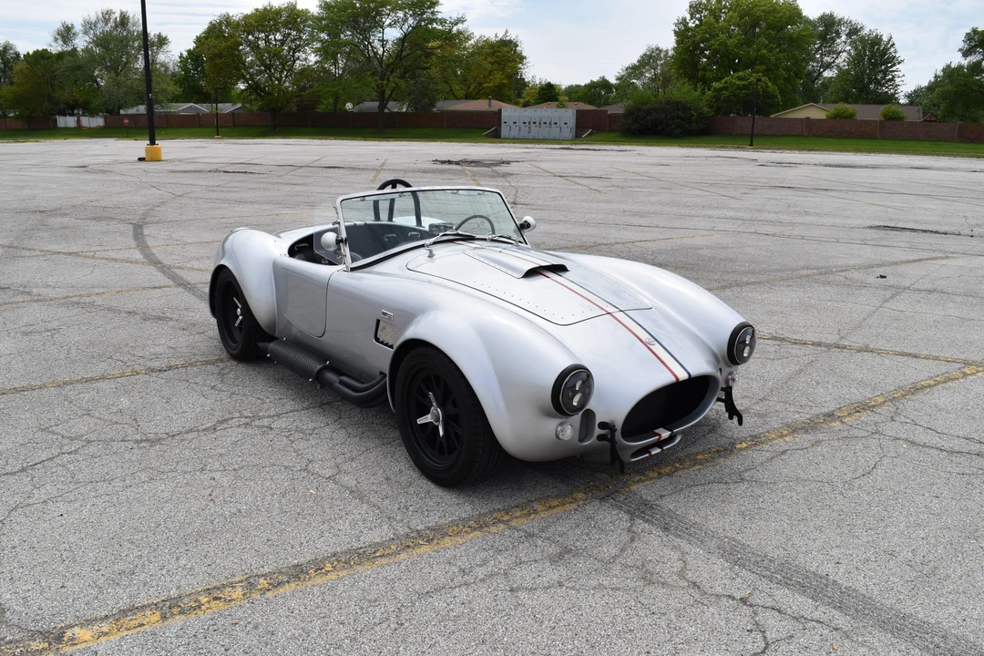 Shelby Cobra Replica - Image 21 of 31