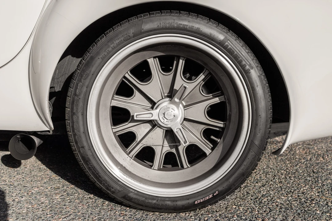 Shelby Cobra Replica - Image 30 of 31