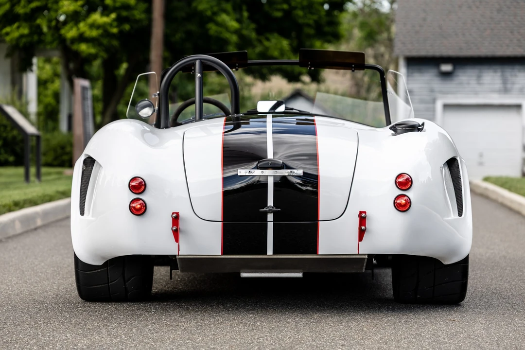 Shelby Cobra Replica - Image 24 of 31